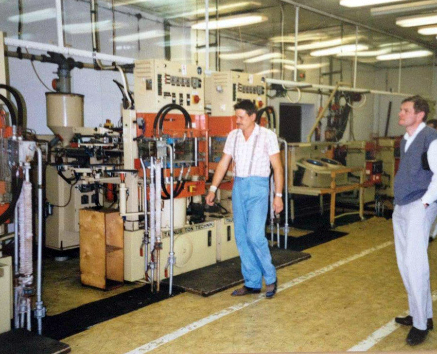 vinyl pressing plant